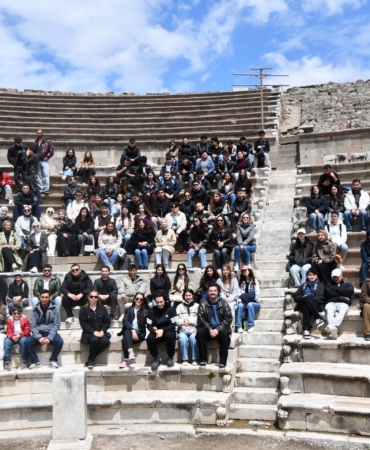 Üniversite öğrencilerine Bergama ve Ödemiş gezisi1